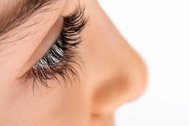 diy lash extensions